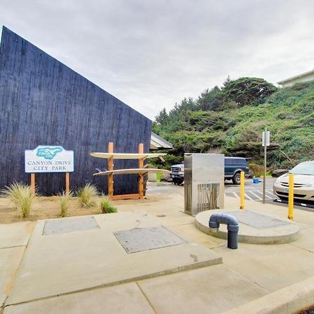 Beach House With A Park Lincoln City Eksteriør bilde